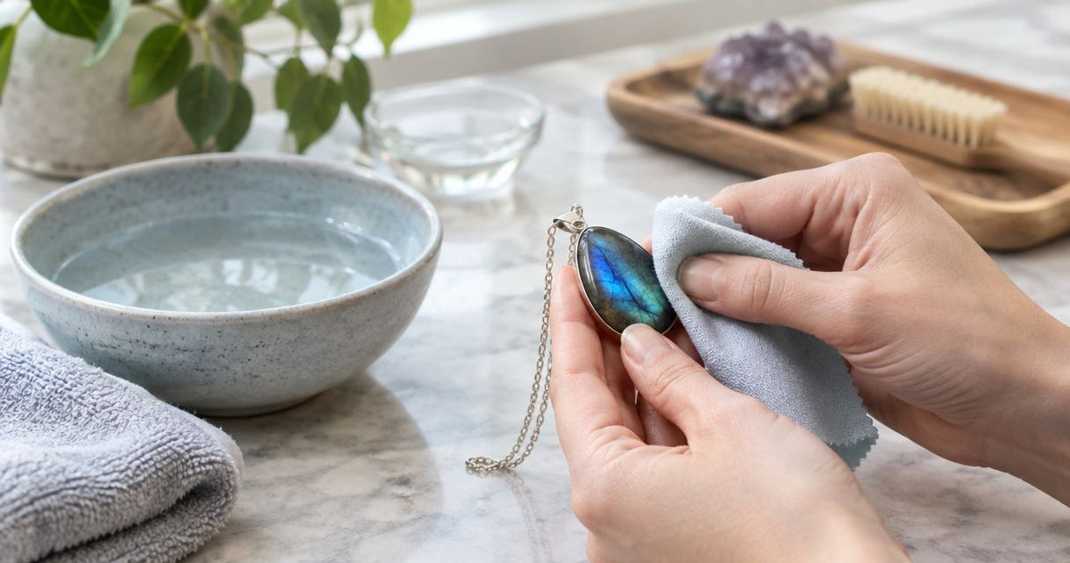 How to clean a labradorite necklace