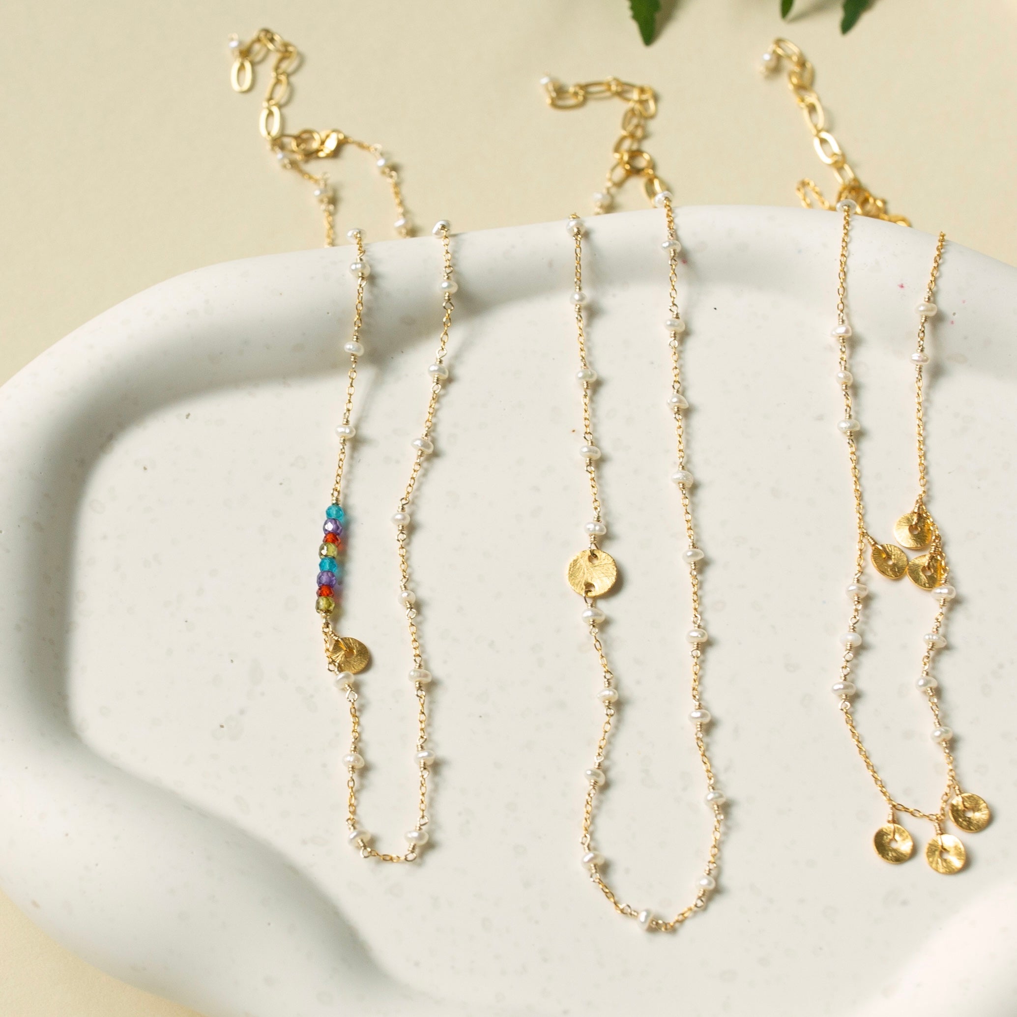 Gold Daquiri Chain featuring Pearl and multi-colored stones Necklace 