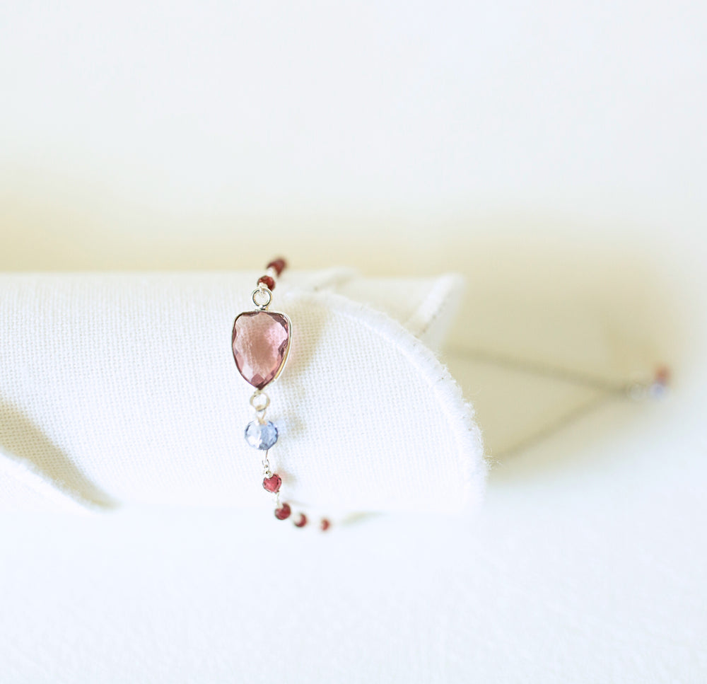 Rhodolite Garnet Gold Isla Bracelet