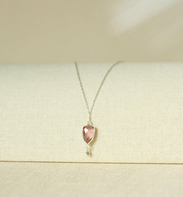 Rhodolite Garnet Silver Isla Necklace