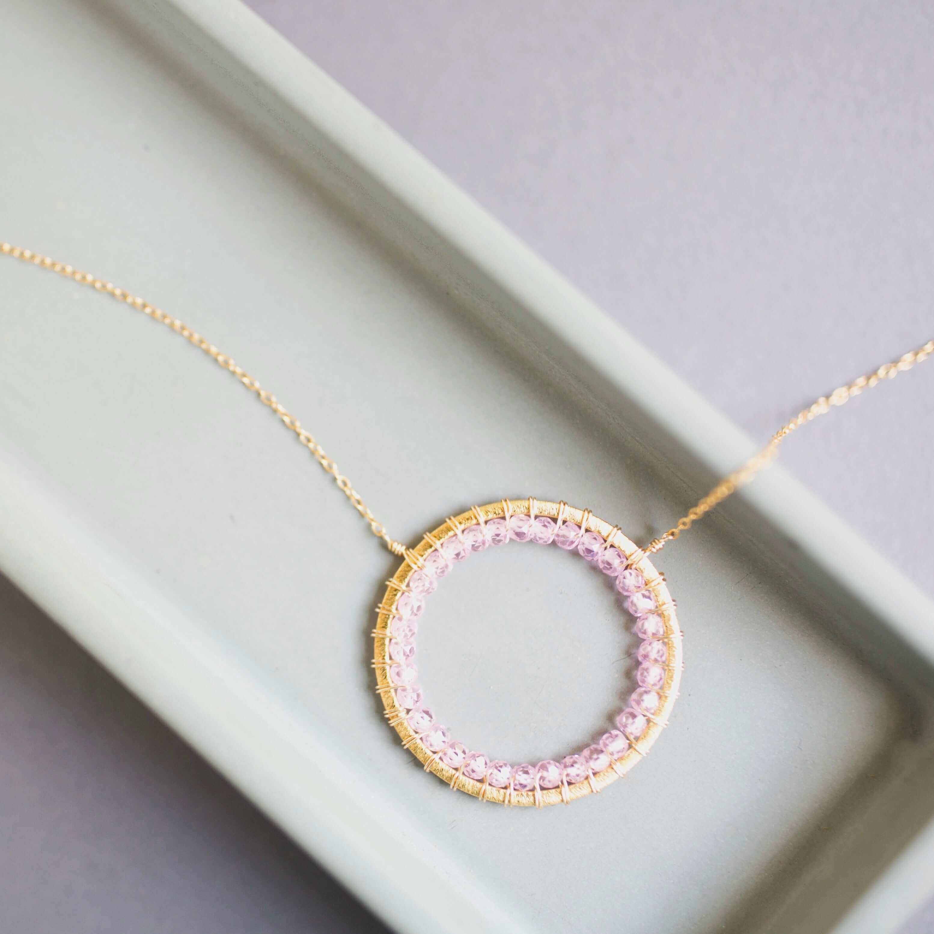 Elegant Modern Circle Rose Quartz Gold Necklace