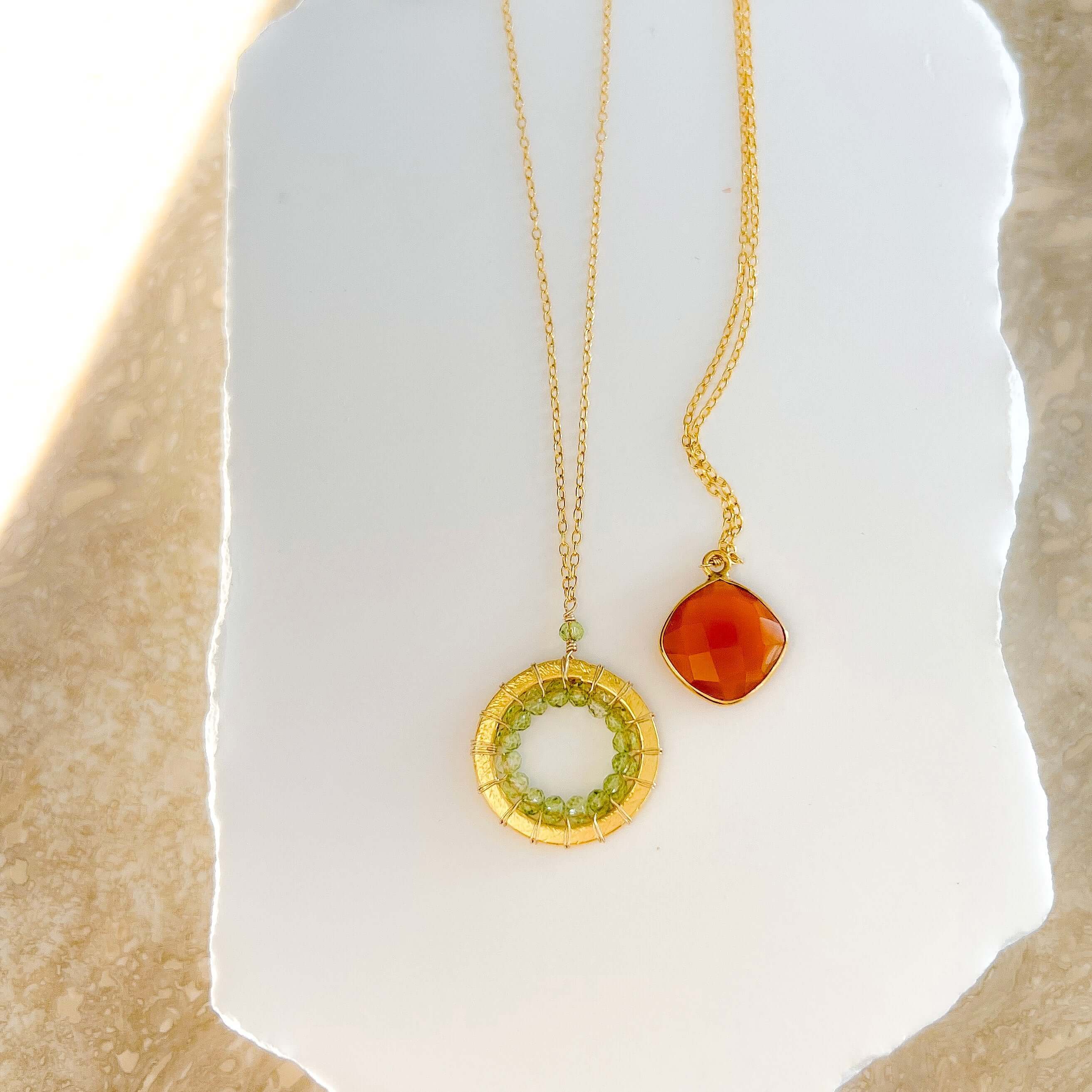 Elegant Modern Circle Peridot Gold Necklaces