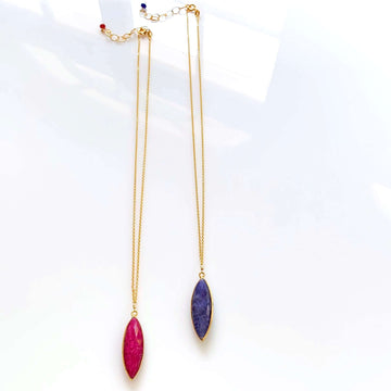 Gorgeous Red jade bezel-set gemstone Gold Necklace 