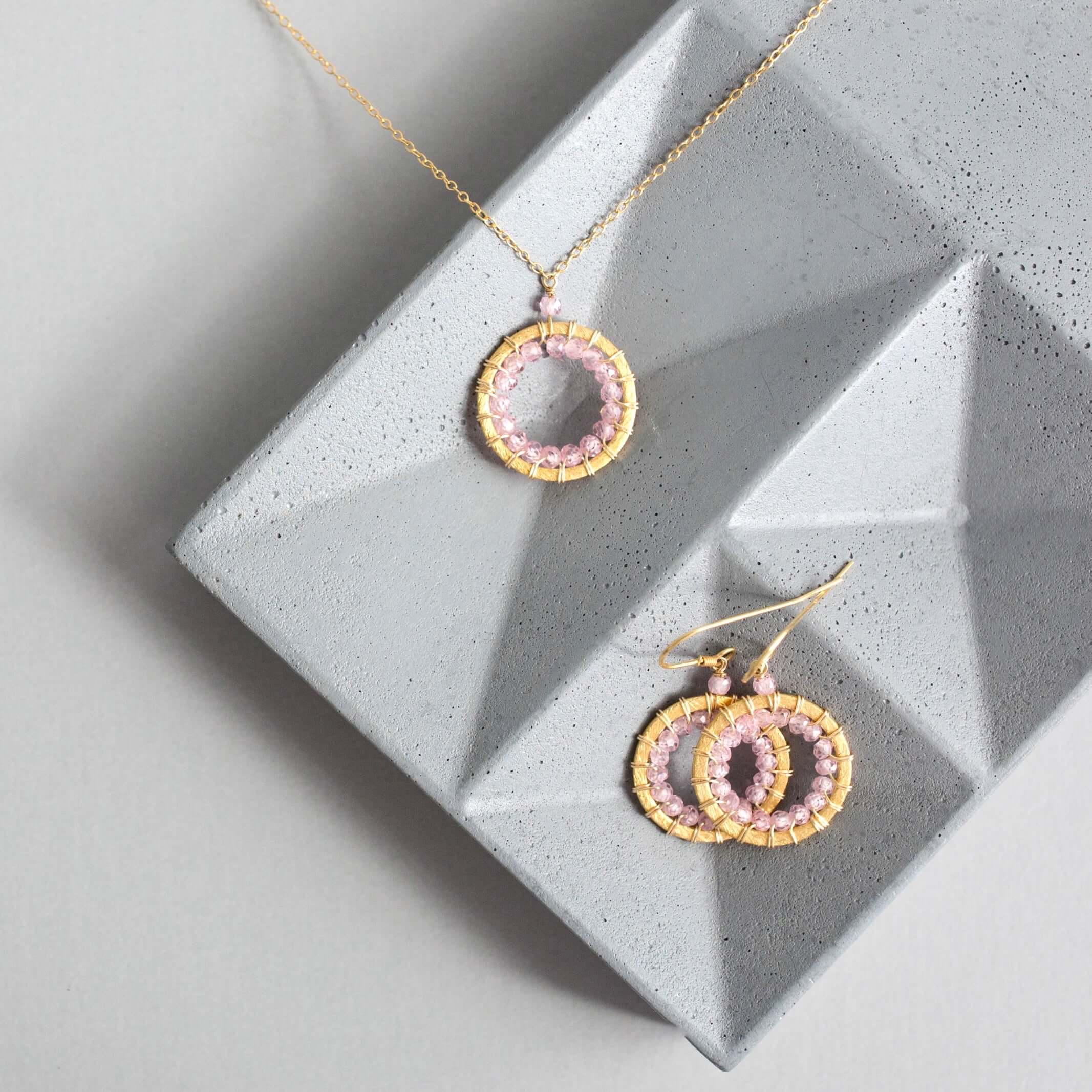Elegant Mini Modern Circle Rose Quartz Gold Jewelry Set