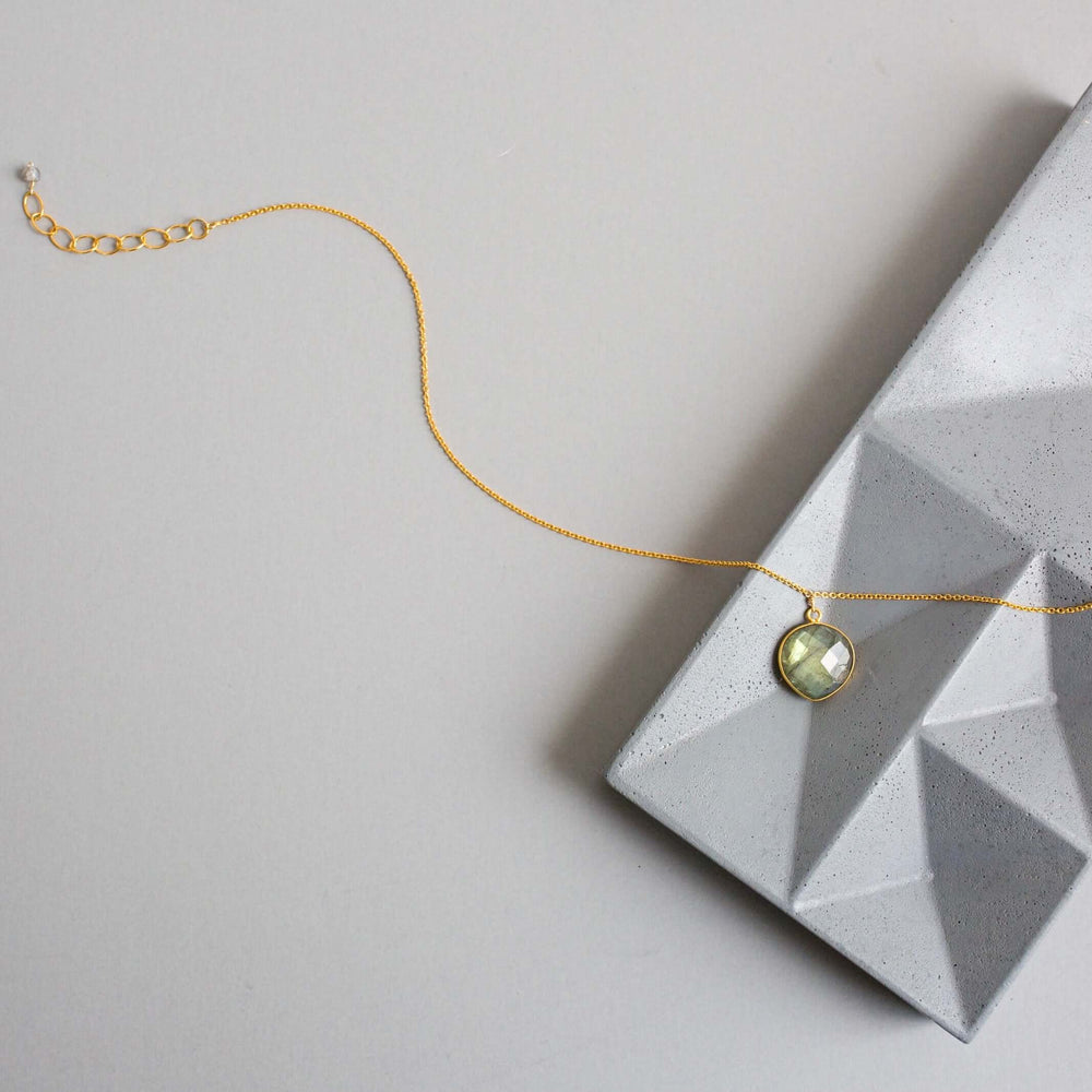Labradorite Bezel-Set Gemstone Gold Necklace