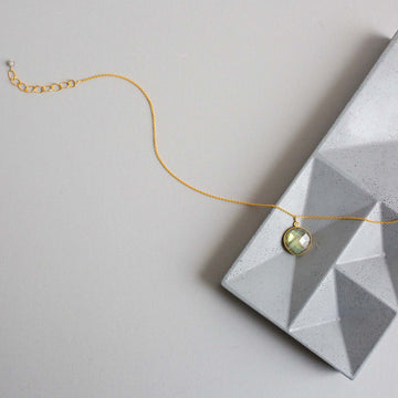 Labradorite Bezel-Set Gemstone Gold Necklace