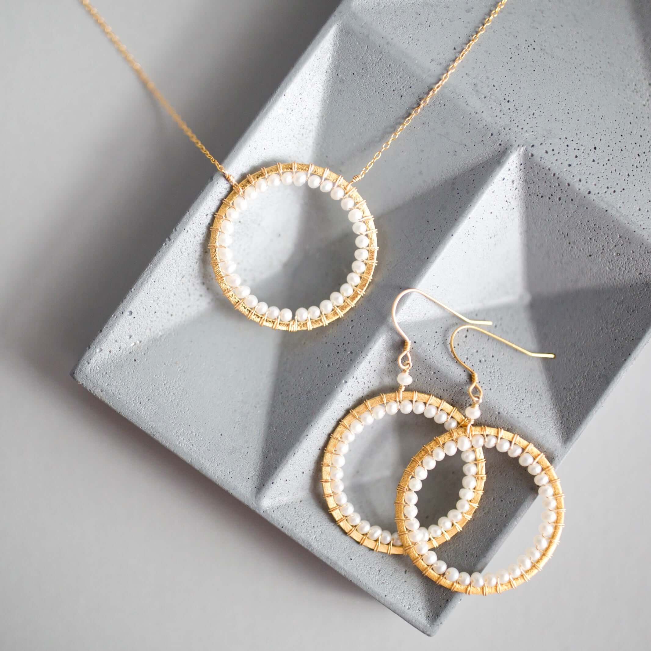 Freshwater Pearl  Classic Hoop Gold Jewelry Set 